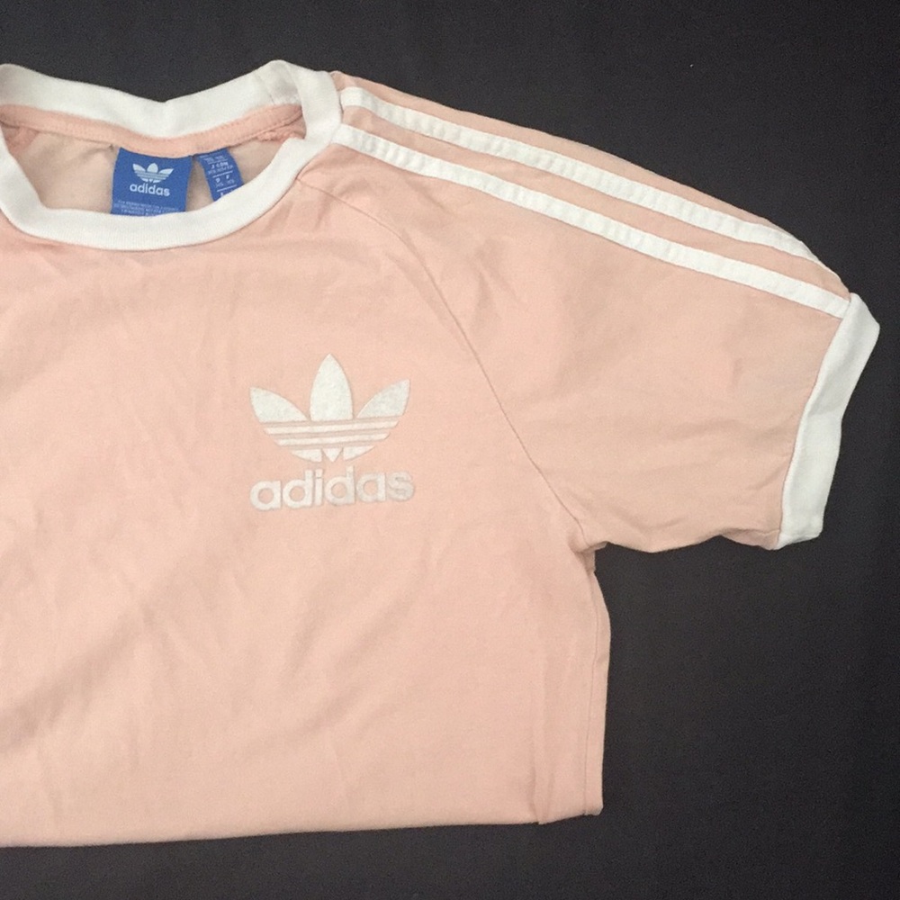 🌸Pink Adidas T-Shirt 🌸